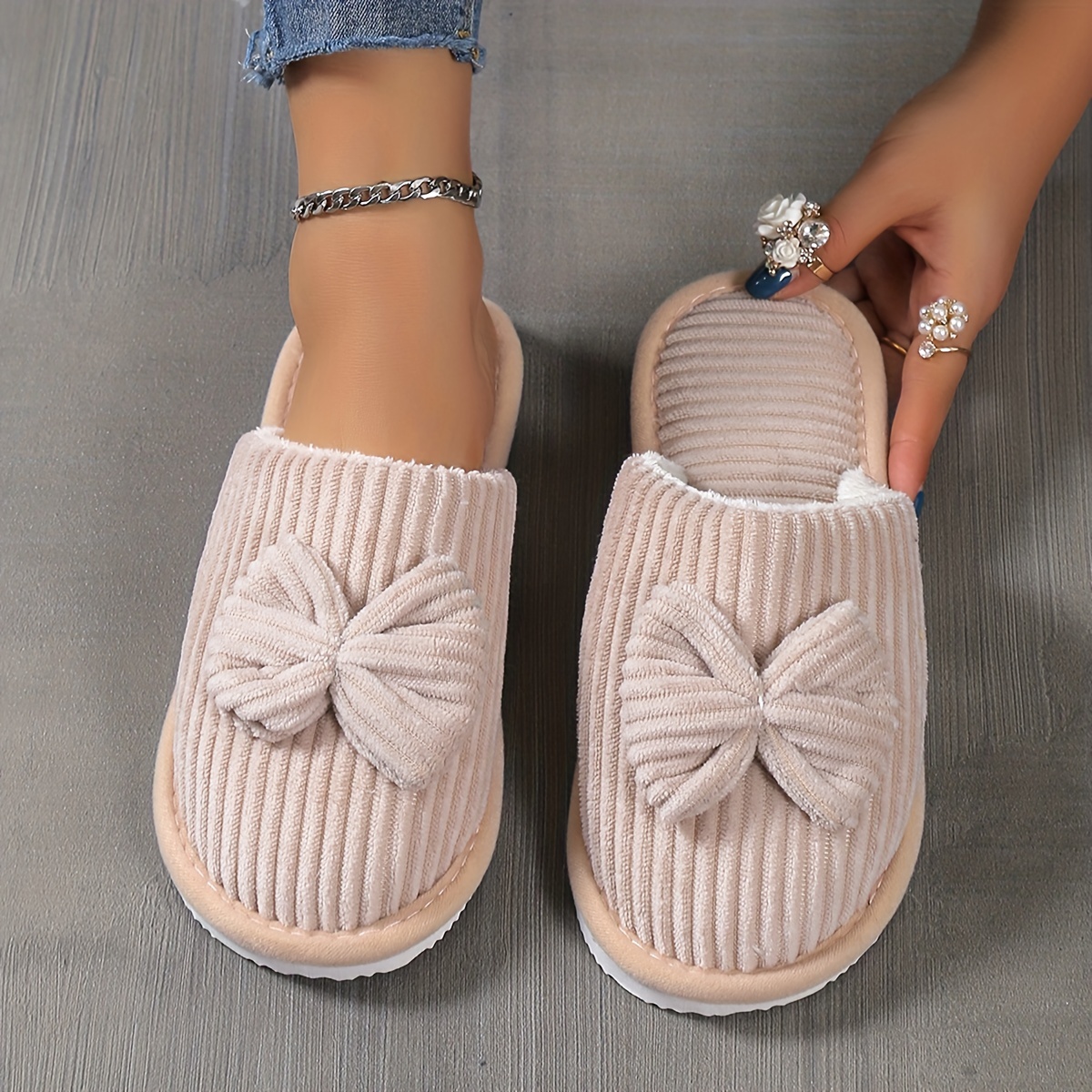 Cute Bowknot Soft Sole Fuzzy Slippers, Winter Cozy & Warm Slip On Plush Shoes, Comfy Closed Toe Home Slippers