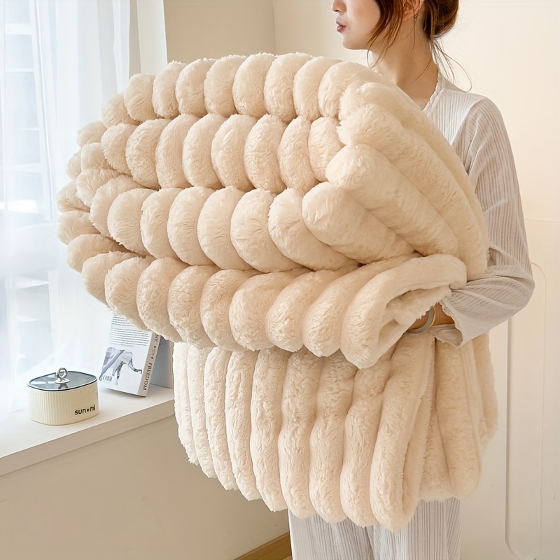 Luxurious Faux Rabbit Fur Throw Blanket - Soft, Warm & Cozy for Couch, Bed, Office, and Travel - Versatile All-Season Gift